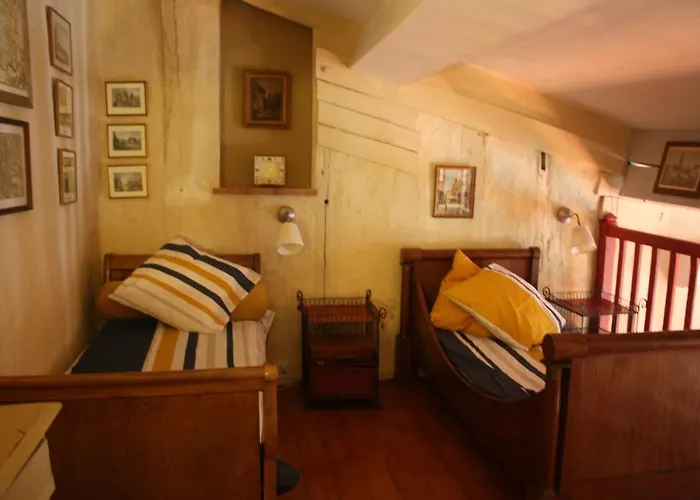 L\' Ancien Relais de Poste Henri