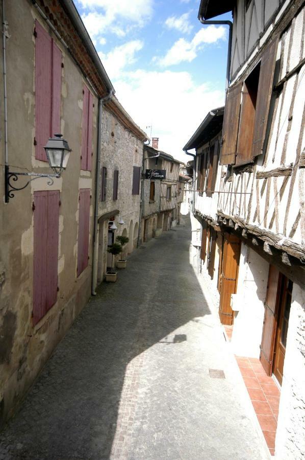 L' Ancien Relais De Poste Henri * Casteljaloux